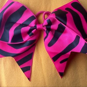 Cheer bow
